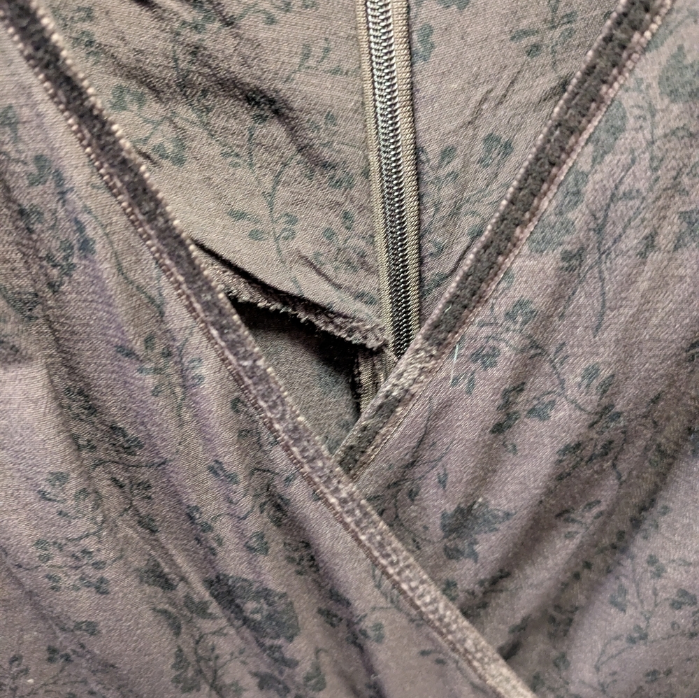 Gap Short Sleeve Maroon w/Black Floral Print Dress - Picture 5 of 5